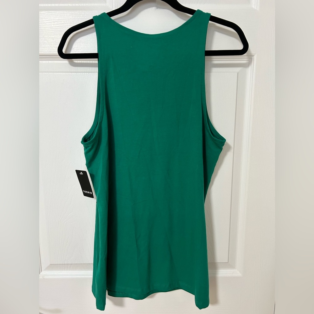 Torrid Tank - Picture 2 of 4